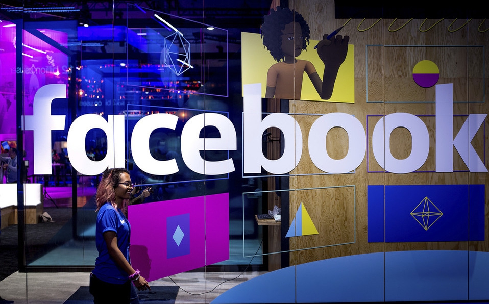 Facebook aumenta seguridad rumbo a elecciones de EU